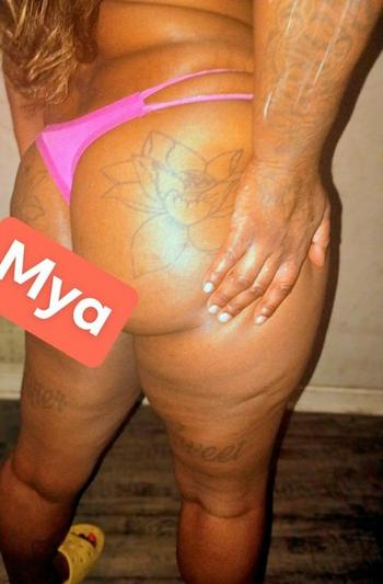 Mya, 26  female escort, Columbia