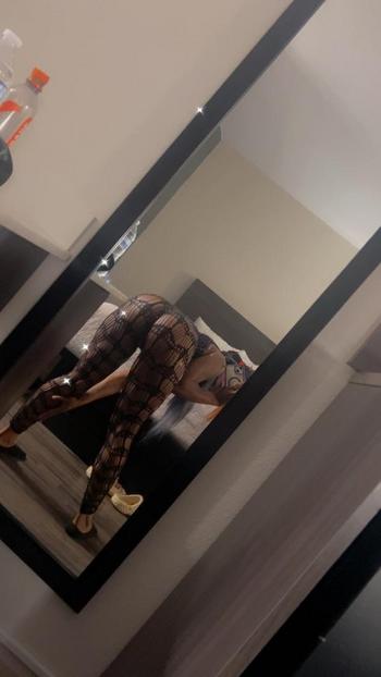 pinkiewinkie, 24  female escort, Columbia